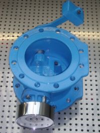 Bild Strömungsschalter der Typen HRK  mit Flanschenausführung, dichtschließend,
                             mit gleichzeitiger Rückschlagklappen-Funktion, in Kurzbaulänge